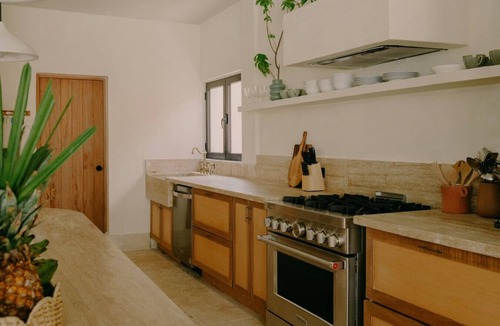 Las Terrenas House | Luxury 5BR Villa Pool, Jacuzzi, Rooftop Near Beach