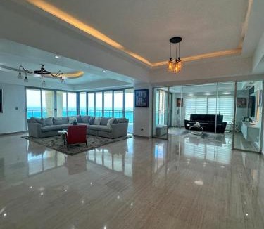San Geronimo Apartment | Luxury Apartment with Ocean and City Views, Malecón, Santo Domingo