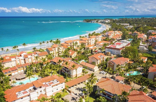 Cabarete Apartment | Luxury Bali 2BR Walkout Pool 30s to Beach