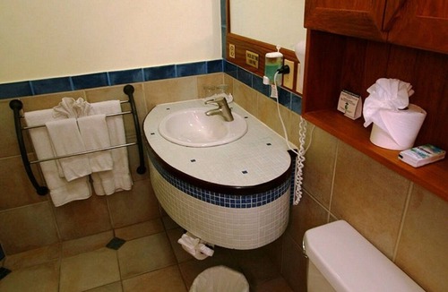 Cabarete Hotel | Luxury beachfront resort. Guest-friendly, steps from all shops/restaurants