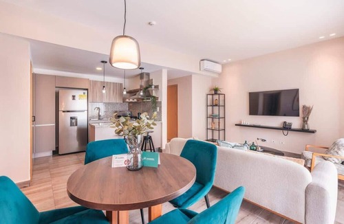 Downtown Santo Domingo Apartment | Luxury Piantini Apt: Rooftop Pool & Gym Access