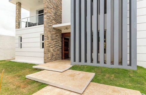 Sosua Villa | Luxury, modern 10-bedroom villa in SOSUA with a basketball court