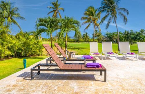 Bavaro Villa | Luxury & Modern Villa with Pool at Cocotal Golf & Country Club