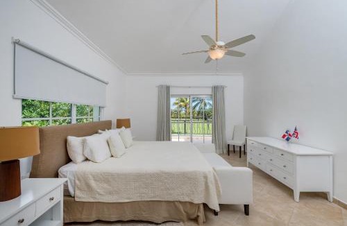 Bavaro Villa | Luxury & Modern Villa with Pool at Cocotal Golf & Country Club