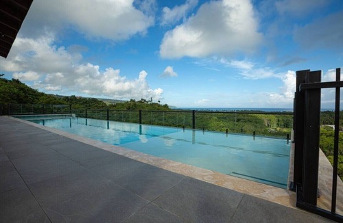 La Ceiba Apartment | Luxury Oceanview Condo w/Rooftop Infinity Pool