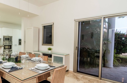 Bavaro Villa | LUXURY PRIVATE VILLA IN COCOTAL, POOL GOLF, EVENTS, BEACH CLUB ACCESS