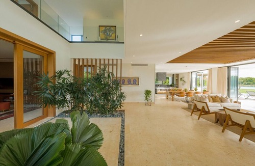 Punta Cana Villa | Luxury Punta Cana Resort Lakefront Villa 5BR Beach Access Staff Included