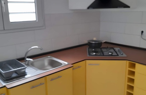 Caribbean Islands House | Maison Campagne Coquelicots: Mountain View, Private Terrace & Wi-Fi