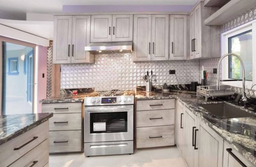 La Mulata House | Marvelous 4-bedroom house with AC in peaceful Sosúa neighborhood