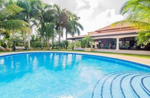 Las Lomas Villa | Medica in Casa de Campo by Personal Villas - Blend of Comfort and Entertainment
