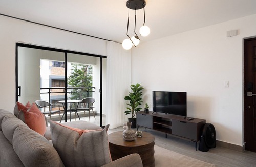 Gascue Condo | Modern 2BR ·Gazcue · 5min to Monuments · YellowKey