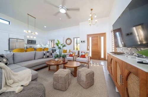 Sosua House | Modern 5-Suite Villa · Pool · Gated Community