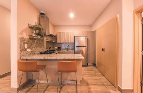 Downtown Santo Domingo Apartment | Modern flat for 3 in Piantini | Gym & pool access