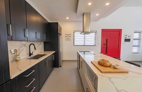 Playa Chiquita Villa | Modern Luxury Villa with Private Pool Ocean Village