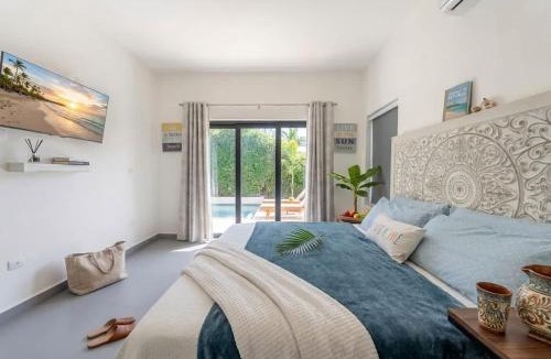Playa Chiquita Villa | Modern Luxury Villa with Private Pool Ocean Village
