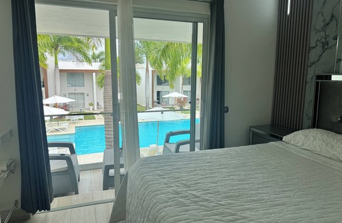 Reparto Ibarra House | Modern townhouse with a pool, near the beach in Boca Chica