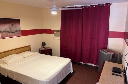 El Batey Hotel | Moe's Economy Hotel