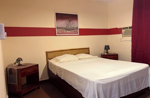 El Batey Hotel | Moe's Economy Hotel