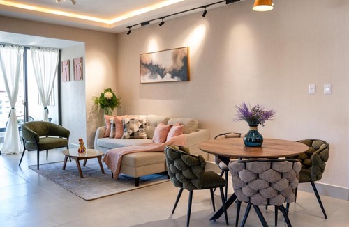Evaristo Morales Apartment | NEW Luxury 2BR Apartment with Gym, Rooftop Pool, Sauna, Longe, Sky View in Downtown
