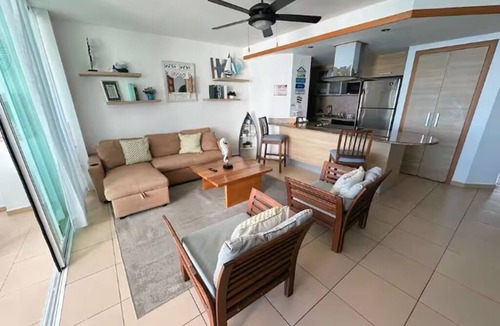 Villas Del Mar Apartment | Oceanfront 2-BR in Marbella Private Beach + View