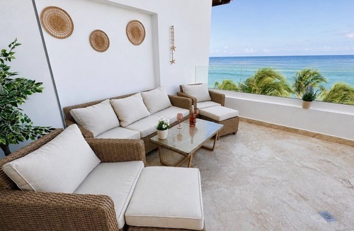 Cap Cana Marina Apartment | OCEANFRONT Punta Palmera ~1 BR apt. with FULL KITCHEN & Private Beach