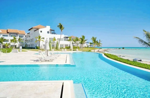 Punta Cana Village Apartment | OCEANFRONT Punta Palmera ~1 BR apt. with KITCHENETTE & Private Beach