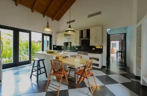 Casa de Campo Villa | Pálmas 31 · Elegancia, confort y ubicación premium