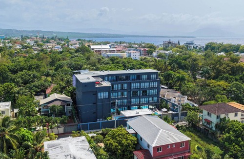 Villas Ana Maria Apartment | Penthouse 1-bed apartment with AC, Strong-WiFi, 24/7 GYM, Pool in vibrant Sosúa