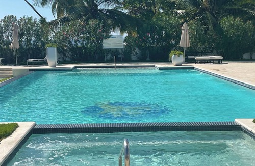 Quisqueya Apartment | PLAYA CORAL Cozy 2-bedroom apartment in charming Playa Juan Dolio with WiFi, AC
