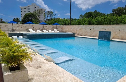 Villas Del Mar Apartment | Playa-Piscina-Jacuzzi-Gazebos-Area De BBQ-Ducha De Exterior-Baños- Wifi-Parqueo-Seguridad y Control de Acceso las 24 Horas - Opción A UPGRADE De Apartmento En Primera Linea De Playa Con Hermosas Áreas Sociales Frente Al Mar