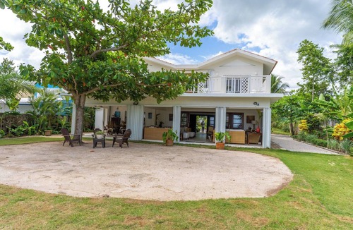 Juan Dolio - El Pueblo Villa | Private Beachfront Villa w/Exclusive Virgin Beach