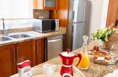 Playa Chiquita Villa | Private Pool Villa | Large Yard & Sleeps up to 9