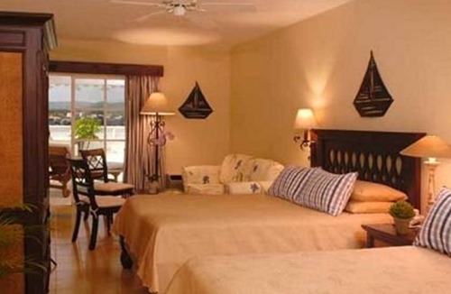El Batey Hotel | Private suite with sea views in oceanfront resort