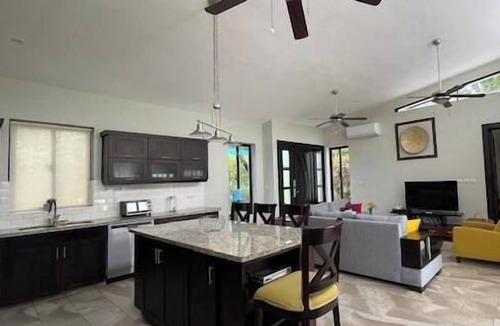 La Mulata Villa | Private Tropical Escape, Casa Linda, 3 BR, Private Pool/lawn