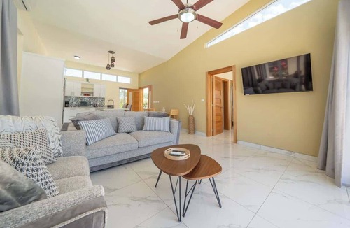 La Mulata House | Private Tropical Retreat Pool Villa