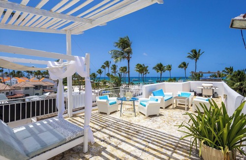 Bavaro Apartment | Punta Cana Beachfront Apartment with BBQ & Private Terrace