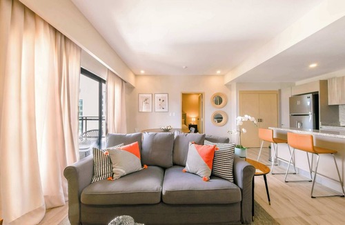Downtown Santo Domingo Apartment | Regatta Living Prime Location, Pool and gym