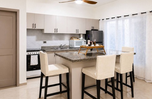 El Centro Apartment | Relax & Explore: Cozy 2BR with Pool Parking & WiFi