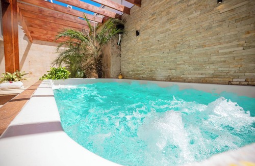 El Batey House | Room-central Area Bedroom With Common Ki