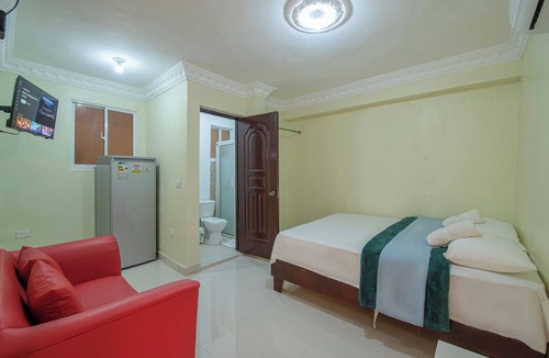 Corales del Sur House | Room-single Room With Queen Bed Near SDQ
