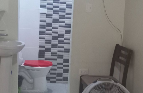 Corales del Sur House | Room-single Room With Queen Bed Near SDQ