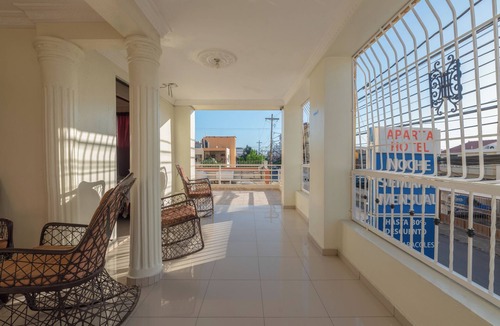Corales del Sur House | Room-single Room Near SDQ Airport 300 M