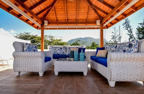 El Pueblito Apartment | Rosil Place, Beach Apt #8 with Rooftop Picuzzi