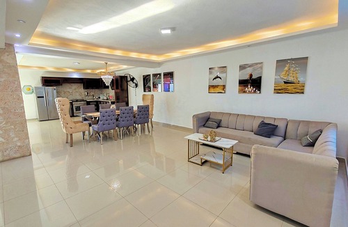 La Caleta House | SD 10BR Welcome Party Villa II - Pool, Jacuzzi + Airport Nearby + Free Bonus