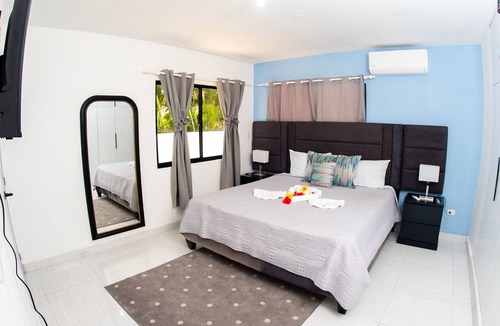 Cofresi Hotel | Skylyght Suites Hotel. breakfast included. 28% off on restaurant and bar