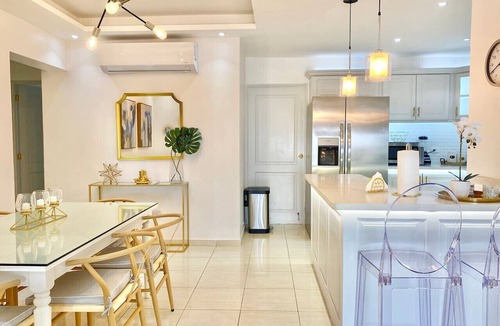 Alma Rosa Condo | Spacious 3BR Condo, Beautifully Designed, Fully Stocked Kitchen, Full AC, Fast Wi-Fi