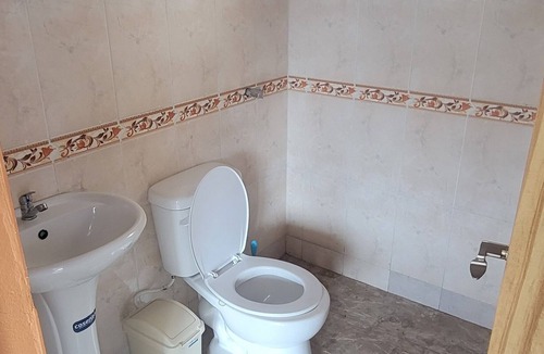 Santo Domingo Este House | Spacious 4-bedroom house in awesome Santo Domingo Este with WiFi, AC
