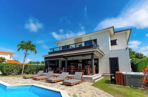 Playa Chiquita House | Spacious 7-bedroom villa, near Santa Fe