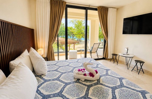 Costa Dorada Apartment | Spacious Oceanfront 2BR at Marien Resort