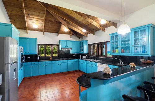 Playa Chiquita House | Spacious Oceanfront Villa with Pool · 24/7 Security & Daily Housekeeping
